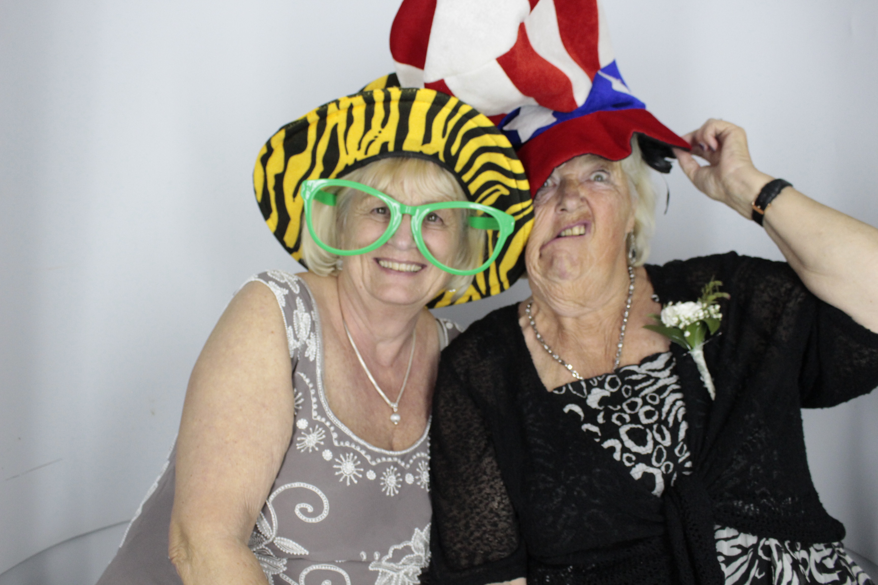 Andy & Leah's Wedding | View more photos from the event at gallery.myphotoboothexperience.co.uk/u/MyPhotoBoothExperienceLtd/Andy-Leahs-Wedding